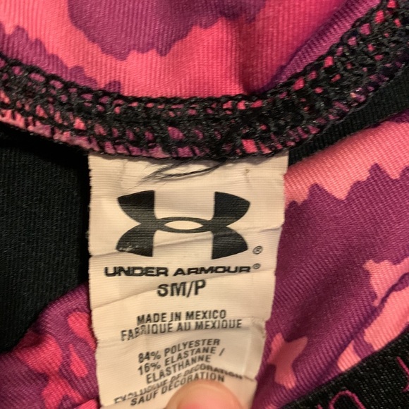 Black and pink UNDER ARMOUR spandex shorts - Picture 4 of 4